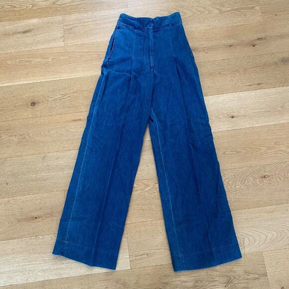7 For All Mankind - Wide Leg Pleat Jeans in Dark Blue - Picture 1 of 7